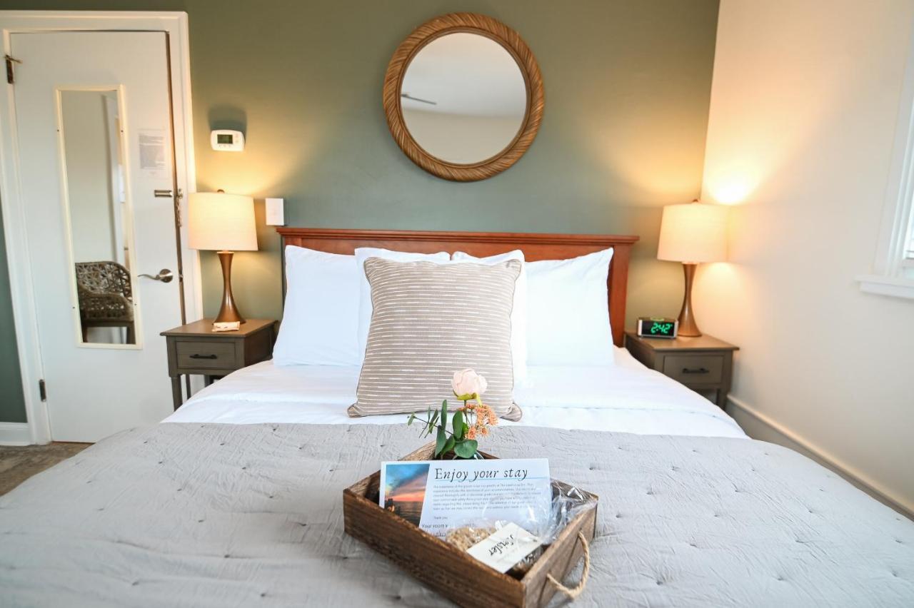 The Lakehouse Inn Geneva Bagian luar foto